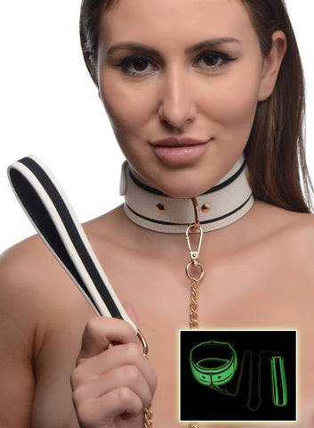 Kink In The Dark Glowing Collar With Leash